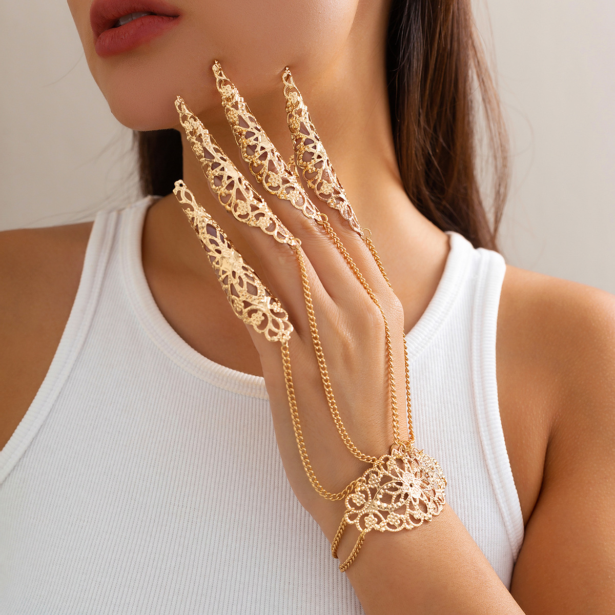 Gothic Filigree Nail Claw Hand Chain Bracelet