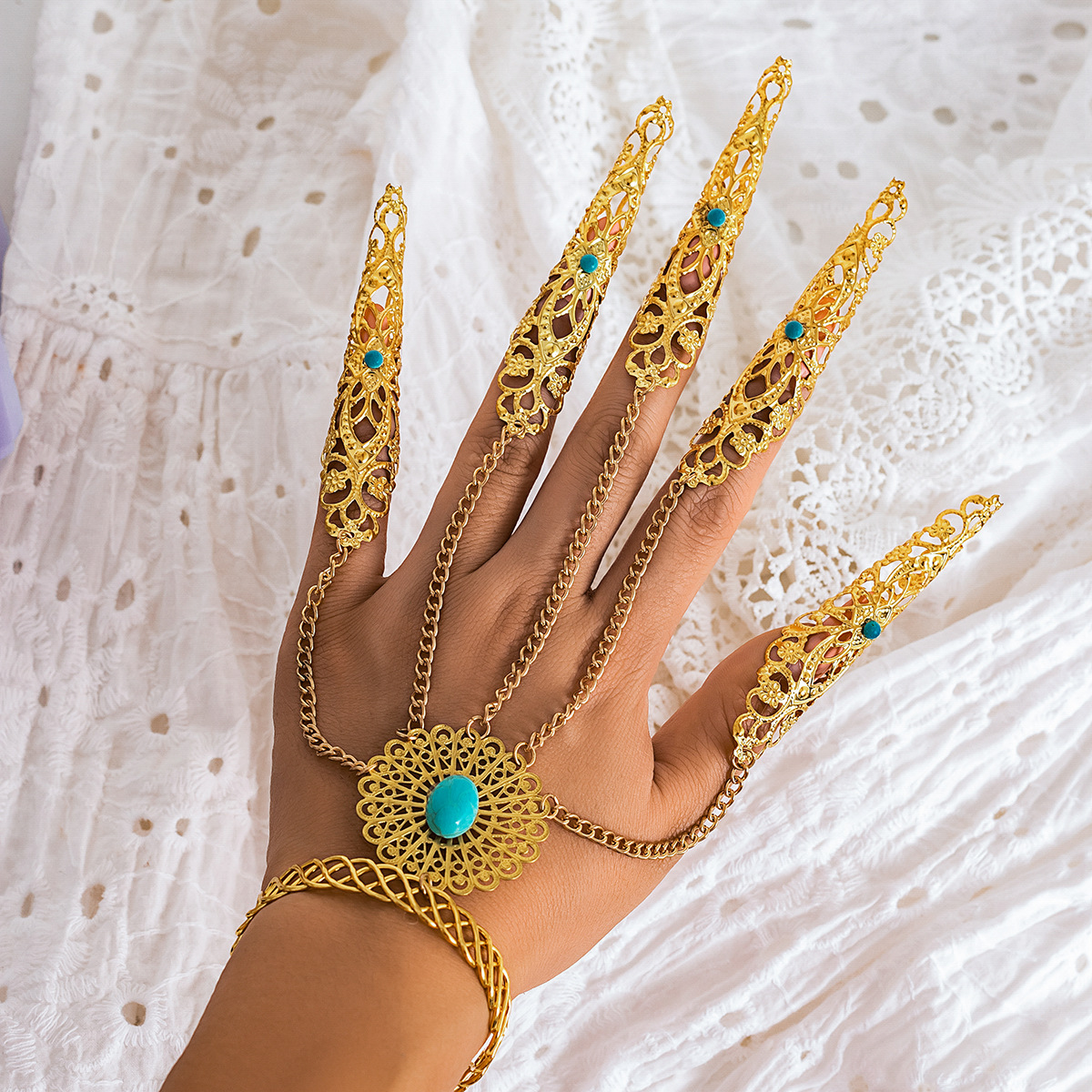 Gothic Filigree Nail Claw Hand Chain Bracelet