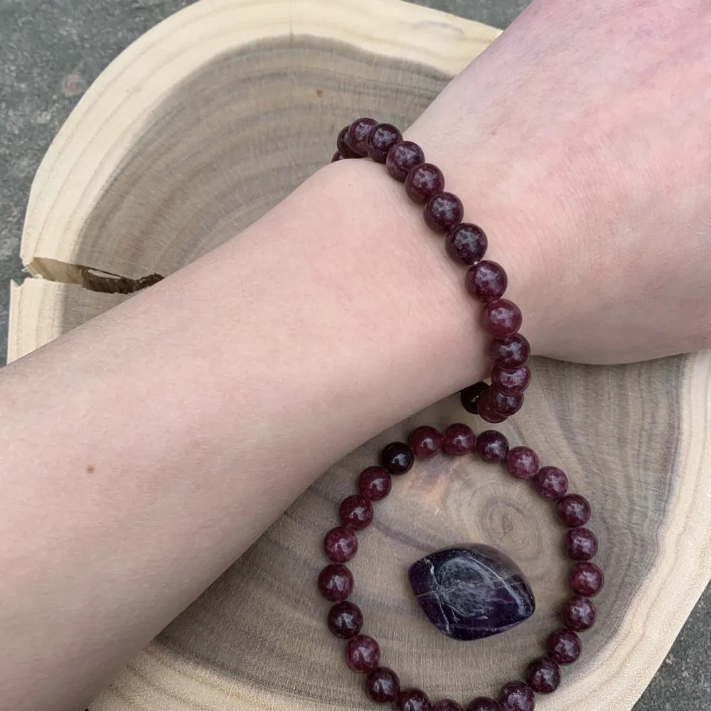 8mm Natural Garnet Beaded Stretch Bracelet