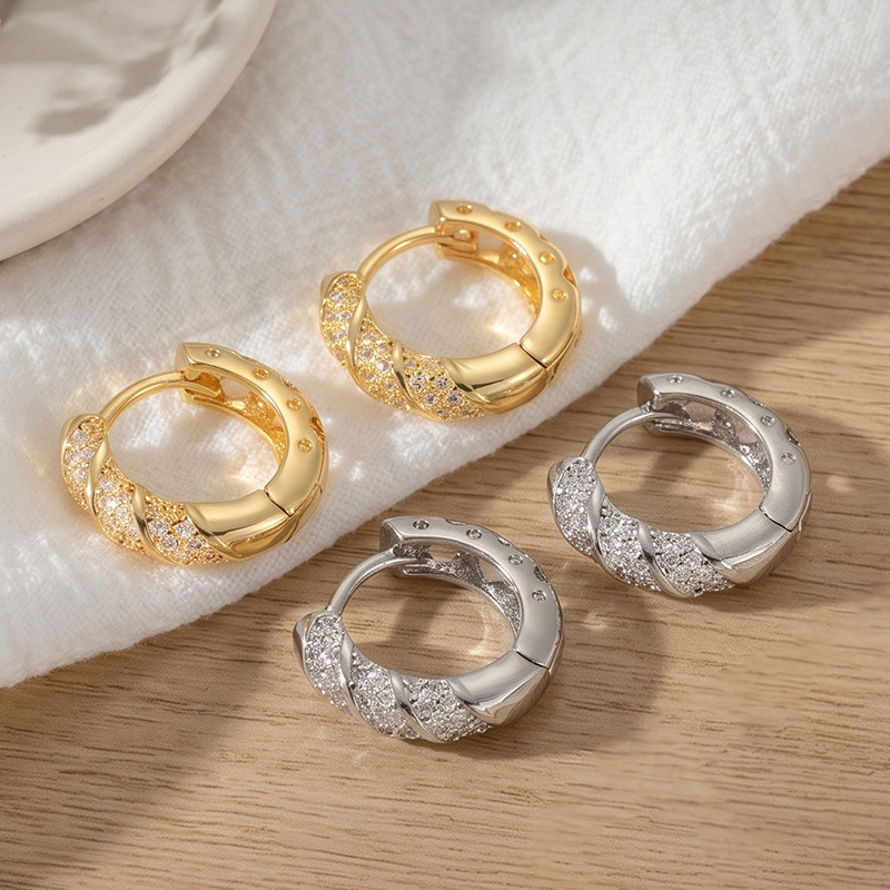 Vintage Diamond-Pattern Minimalist Huggie Earrings