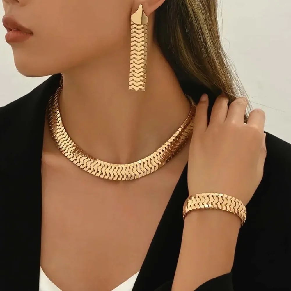 Necklace, Bracelet and Drop Earring Set
